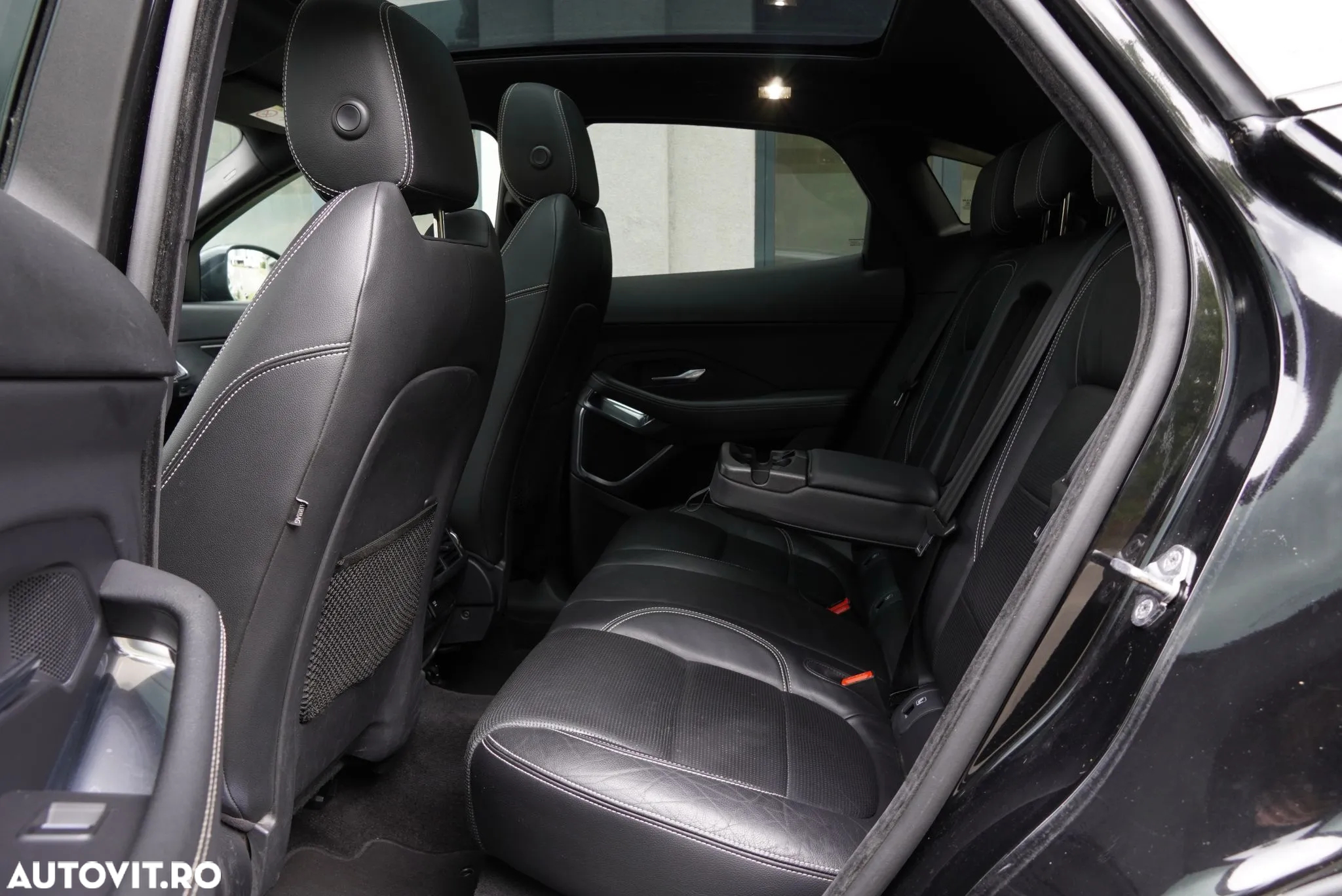 Jaguar E-Pace D180 AWD Aut. R-Dynamic - 10