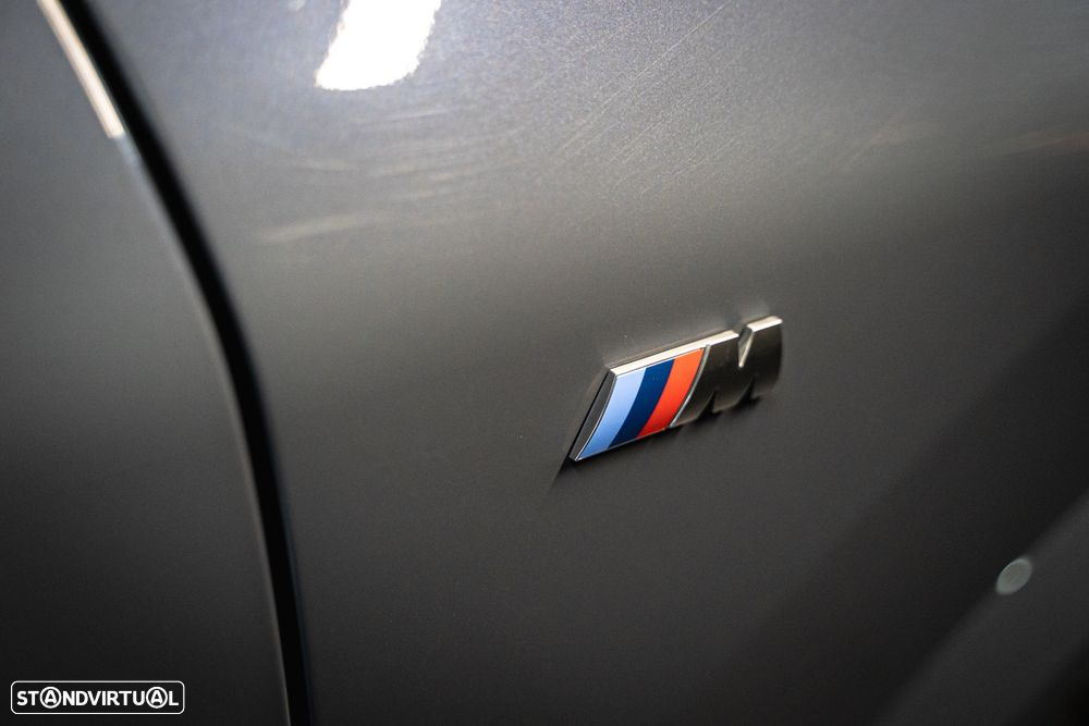 BMW iX2 eDrive20 Pack Desportivo M - 19