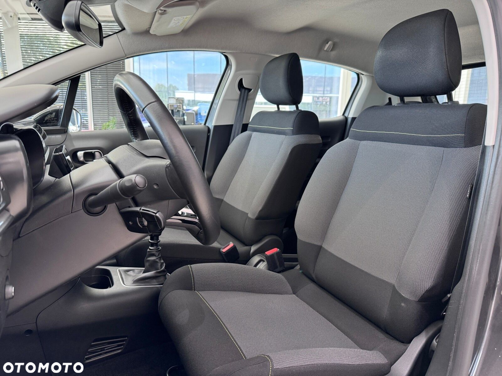 Citroën C3 1.2 PureTech Shine S&S - 10