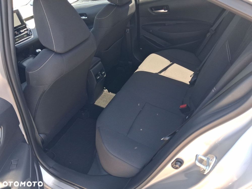Toyota Corolla - 10
