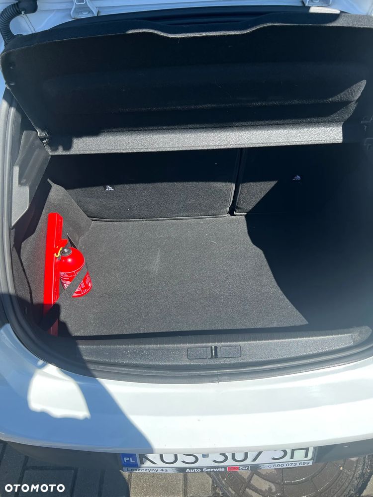 Peugeot 208 1.2 PureTech Style S&S - 14