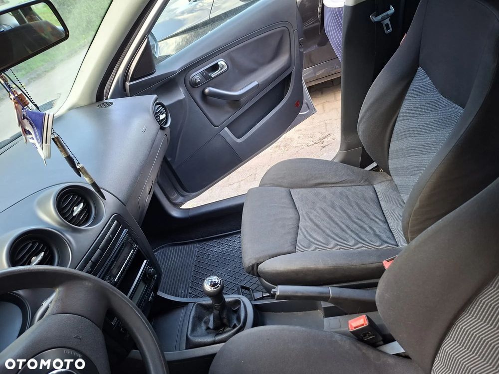 Seat Ibiza 1.4 16V Reference - 15