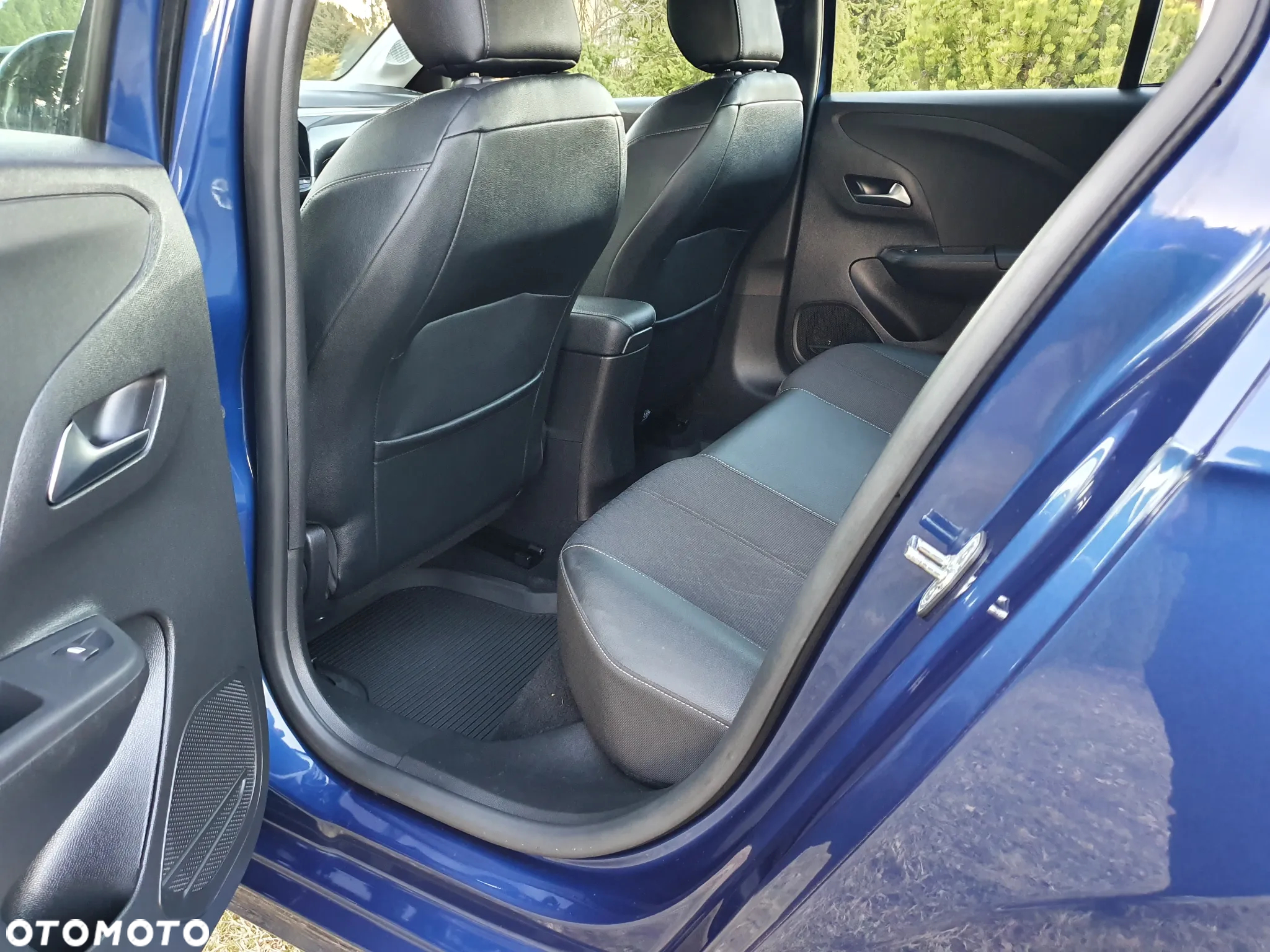 Opel Corsa 1.2 Business S&S - 22