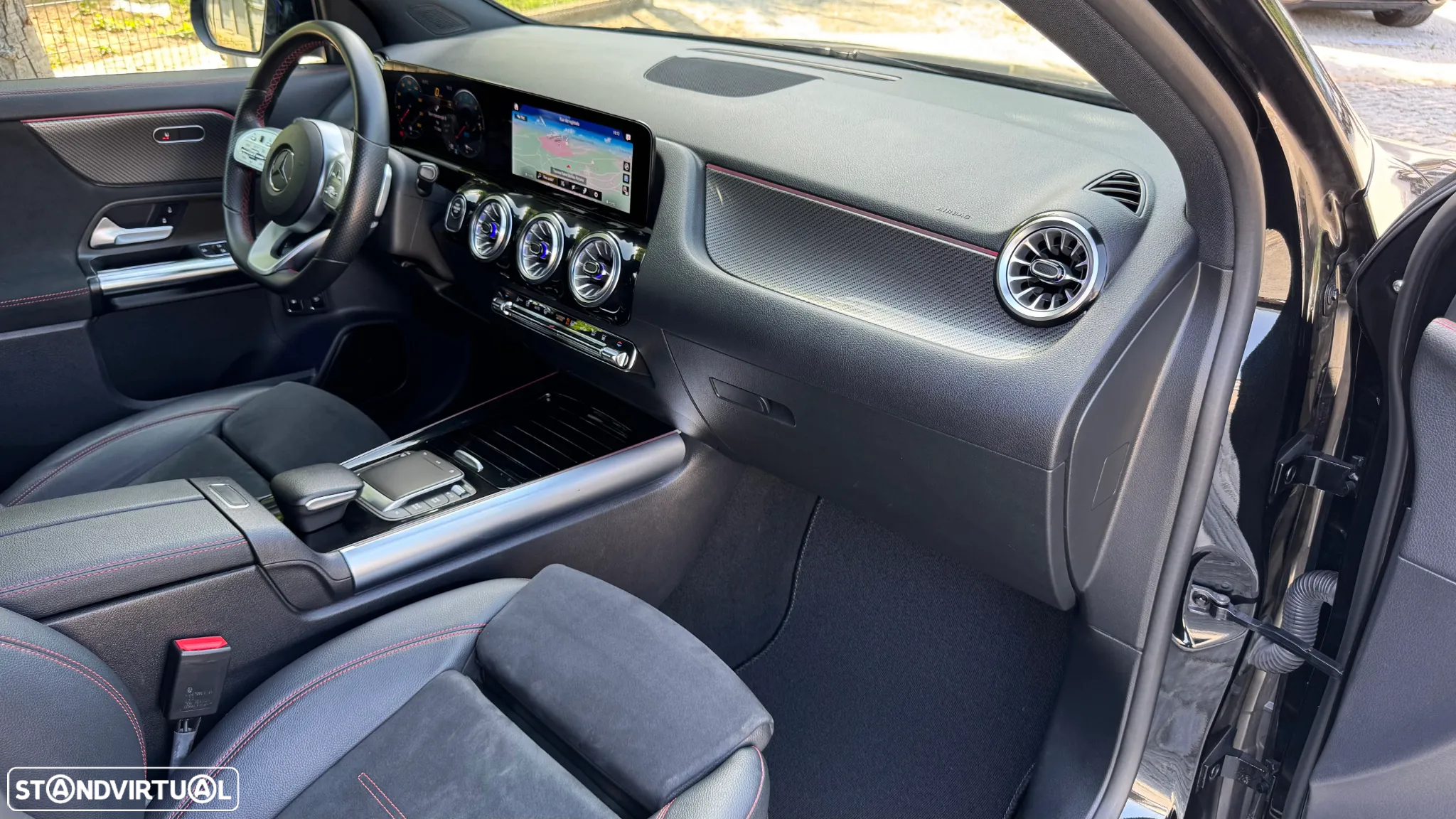 Mercedes-Benz GLA 250 e AMG Line - 39