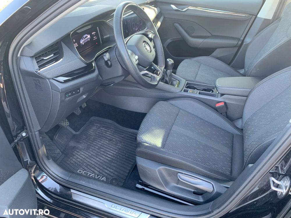 Skoda Octavia 2.0 TDI STYLE - 7