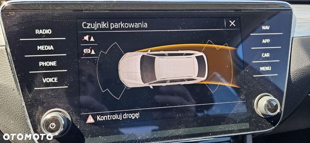 Skoda Superb 2.0 TDI SCR Ambition DSG - 35