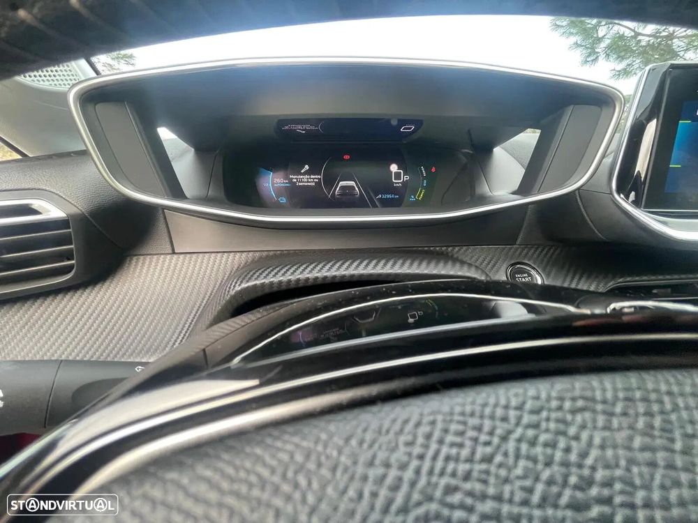 Peugeot e-208 Allure - 37