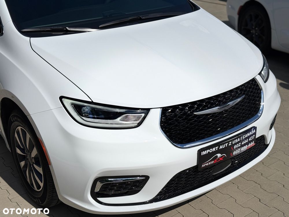 Chrysler Pacifica - 6