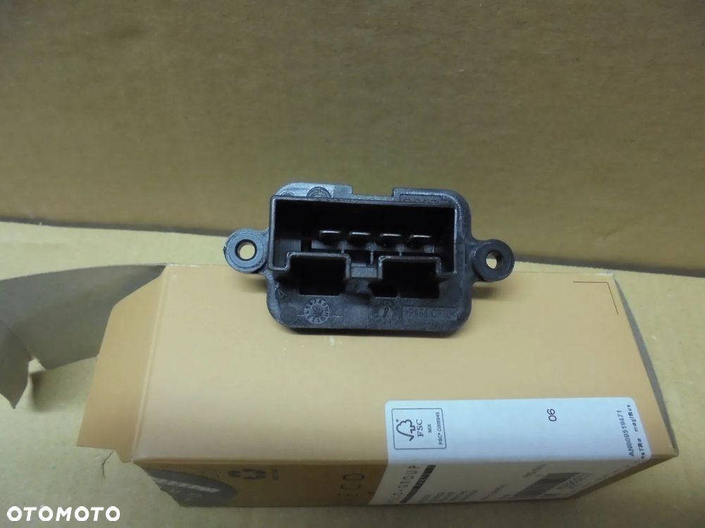 OPORNIK NAGRZEWNICY 2014> 2022> Iveco OE 42569368 / 42583277 - 2