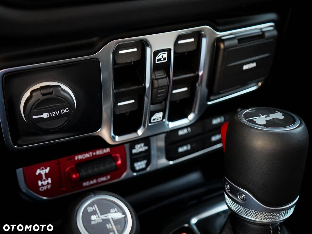 Jeep Wrangler - 26