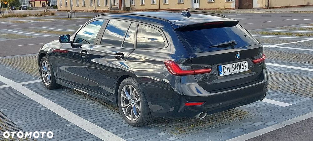 BMW Seria 3 318i Advantage - 8