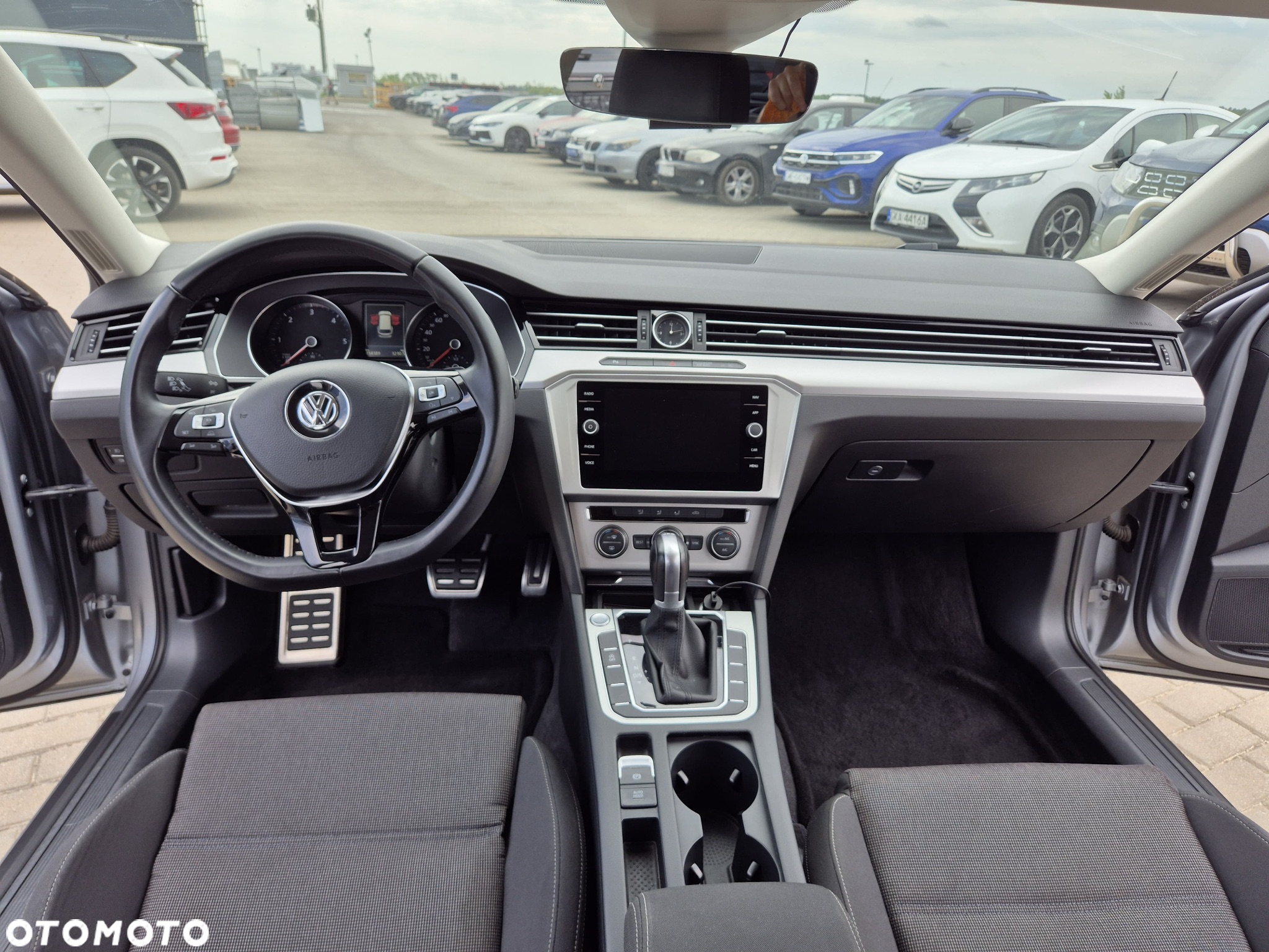 Volkswagen Passat 2.0 TDI BMT Comfortline DSG - 14