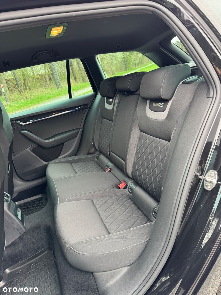 Skoda Octavia 2.0 TDI RS DSG - 18