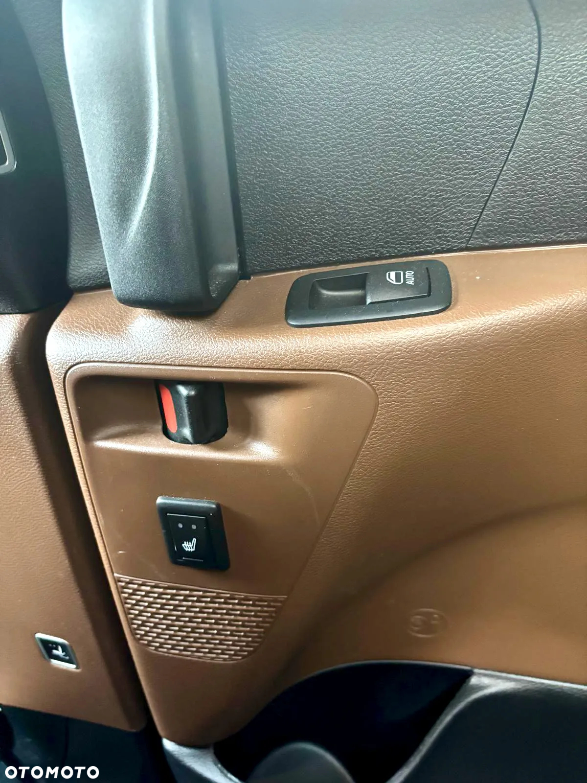 Chrysler Pacifica - 26
