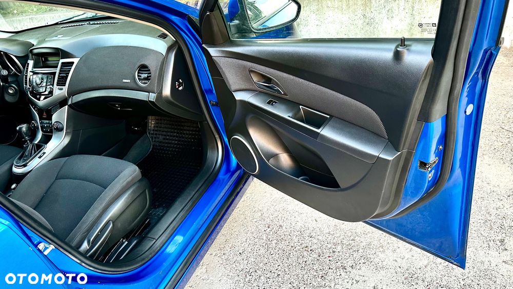 Chevrolet Cruze 1.6 LT - 17