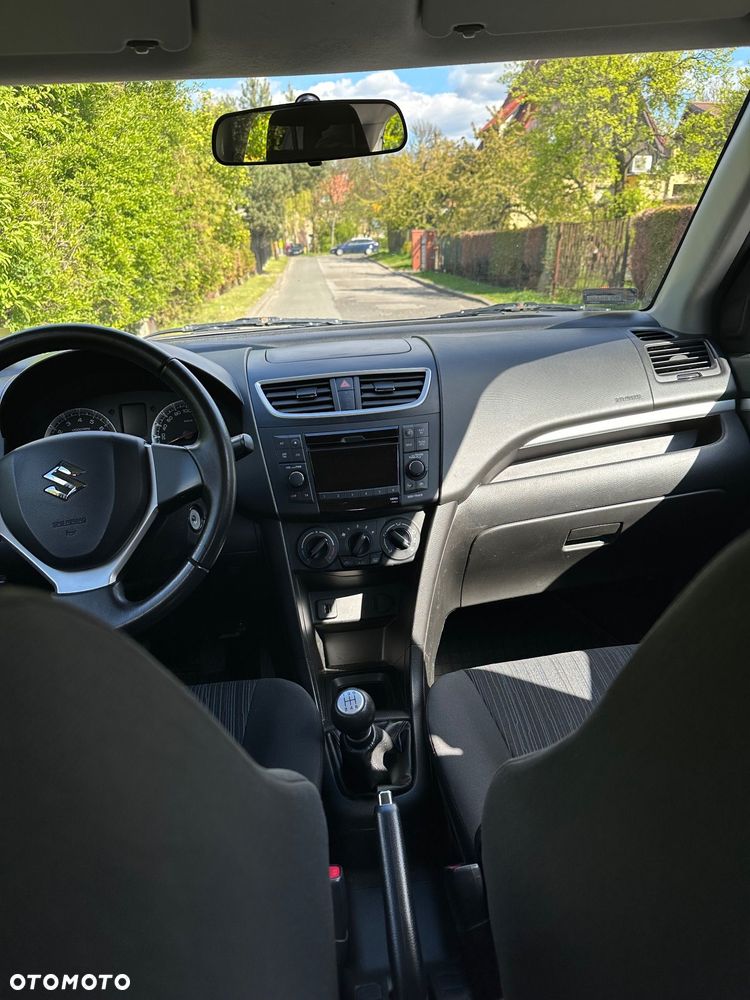 Suzuki Swift - 7