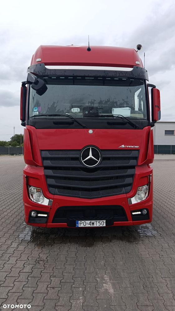 Mercedes-Benz Actros 1833 - 1
