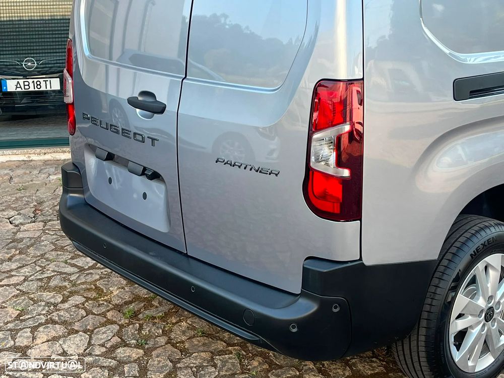 Peugeot Partner XL 1.5 BlueHDi 130cv EAT8 (caixa automática) - 4