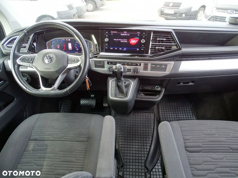 Volkswagen Multivan - 10