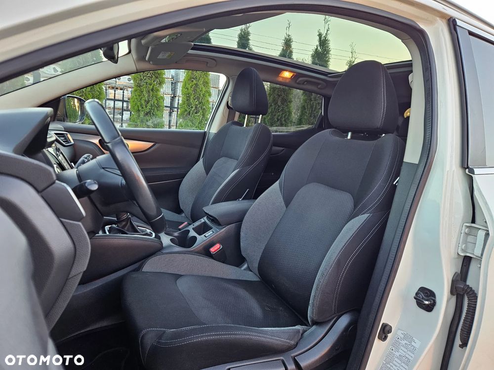 Nissan Qashqai 1.2 DIG-T N-Connecta Xtronic EU6 - 7