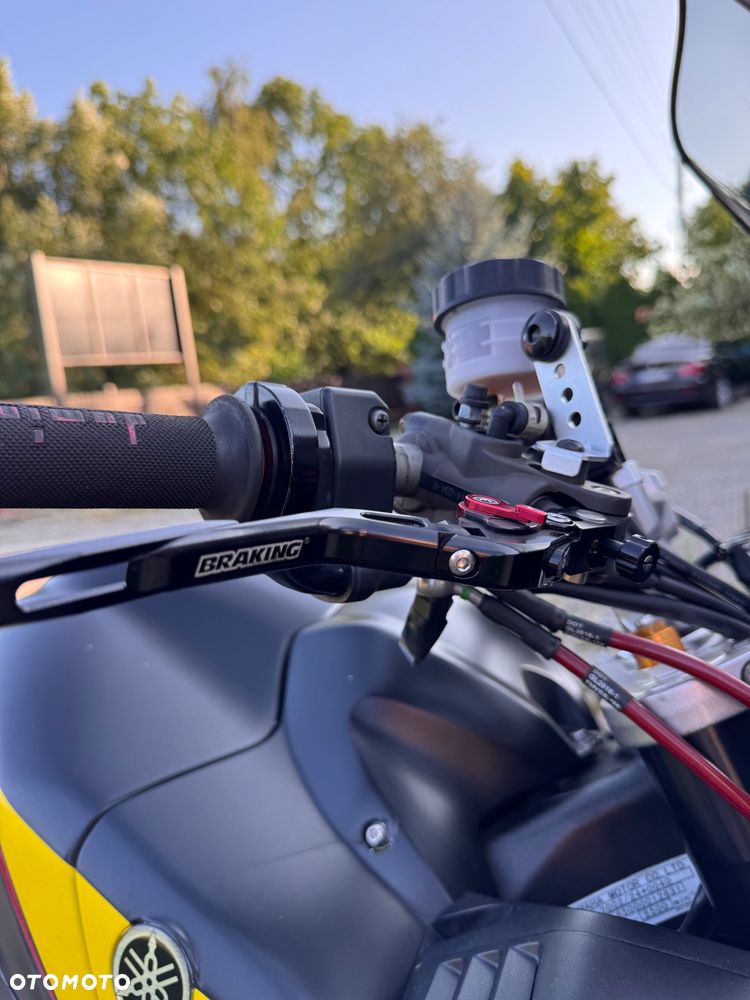 Yamaha FZ - 14