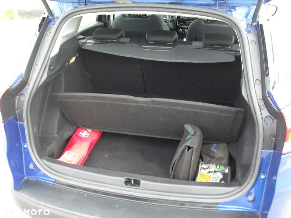 Renault Clio 1.2 16V Life - 10