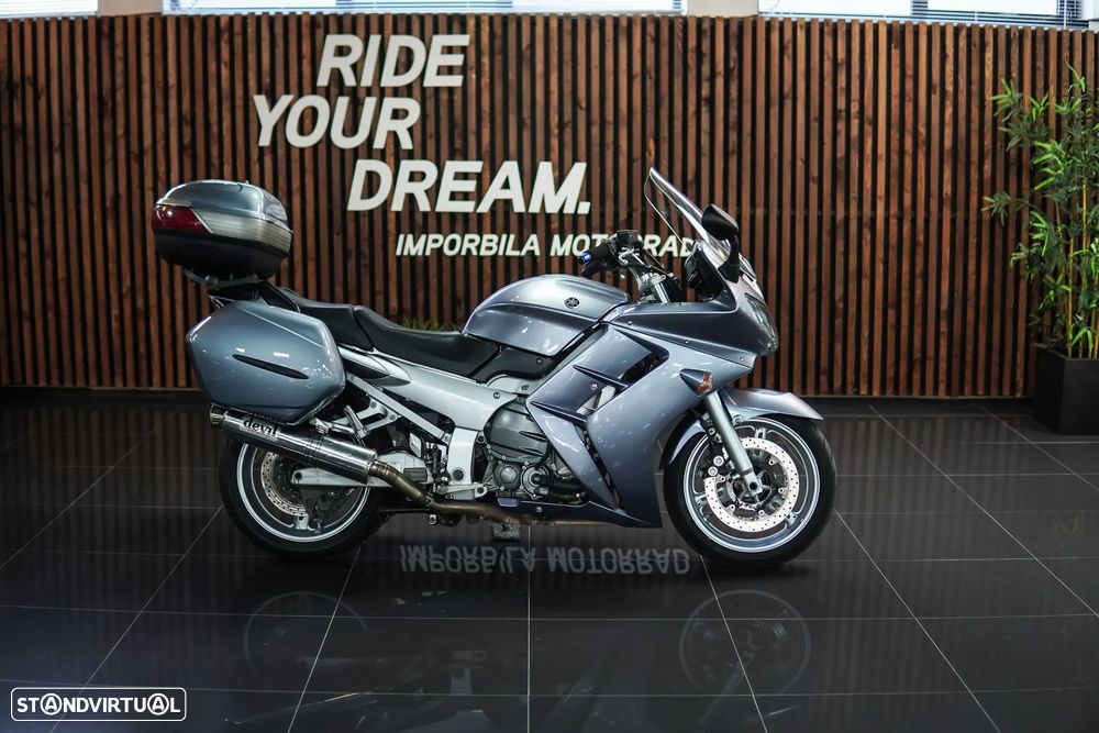 Yamaha FJR 1300 - 25