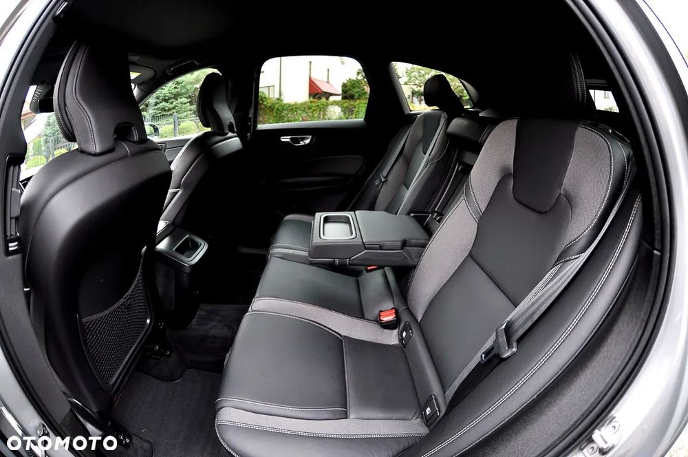Volvo XC 60 B4 D Geartronic RDesign - 21