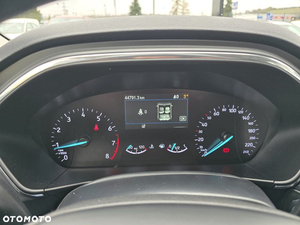 Ford Focus 1.0 EcoBoost mHEV Active - 11