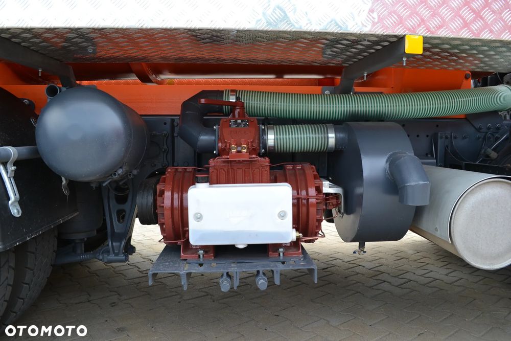 MAN TGM 2013 r 279000 km SPECJALNY SZAMBIARKA NOWA BECZKA 20 m³ TRZECIA OŚ SKRĘTNA KLIMATYZACJA - 13