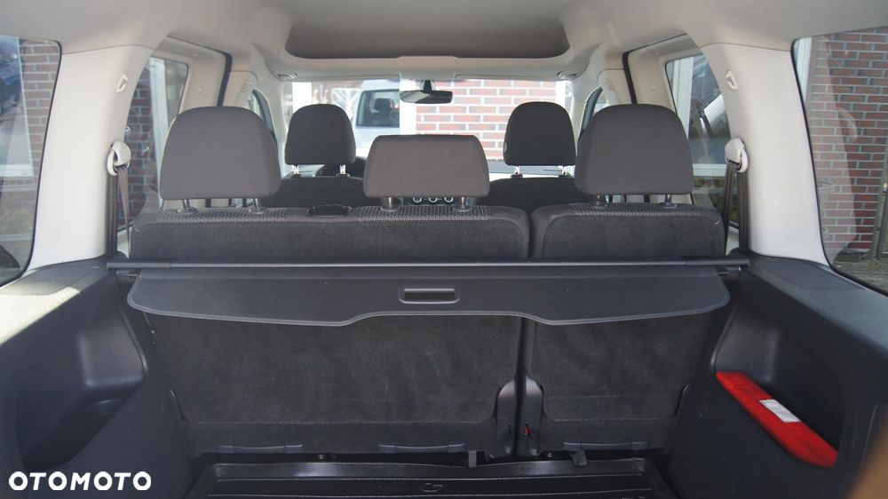 Volkswagen Caddy 2.0 TDI Comfortline DSG - 21