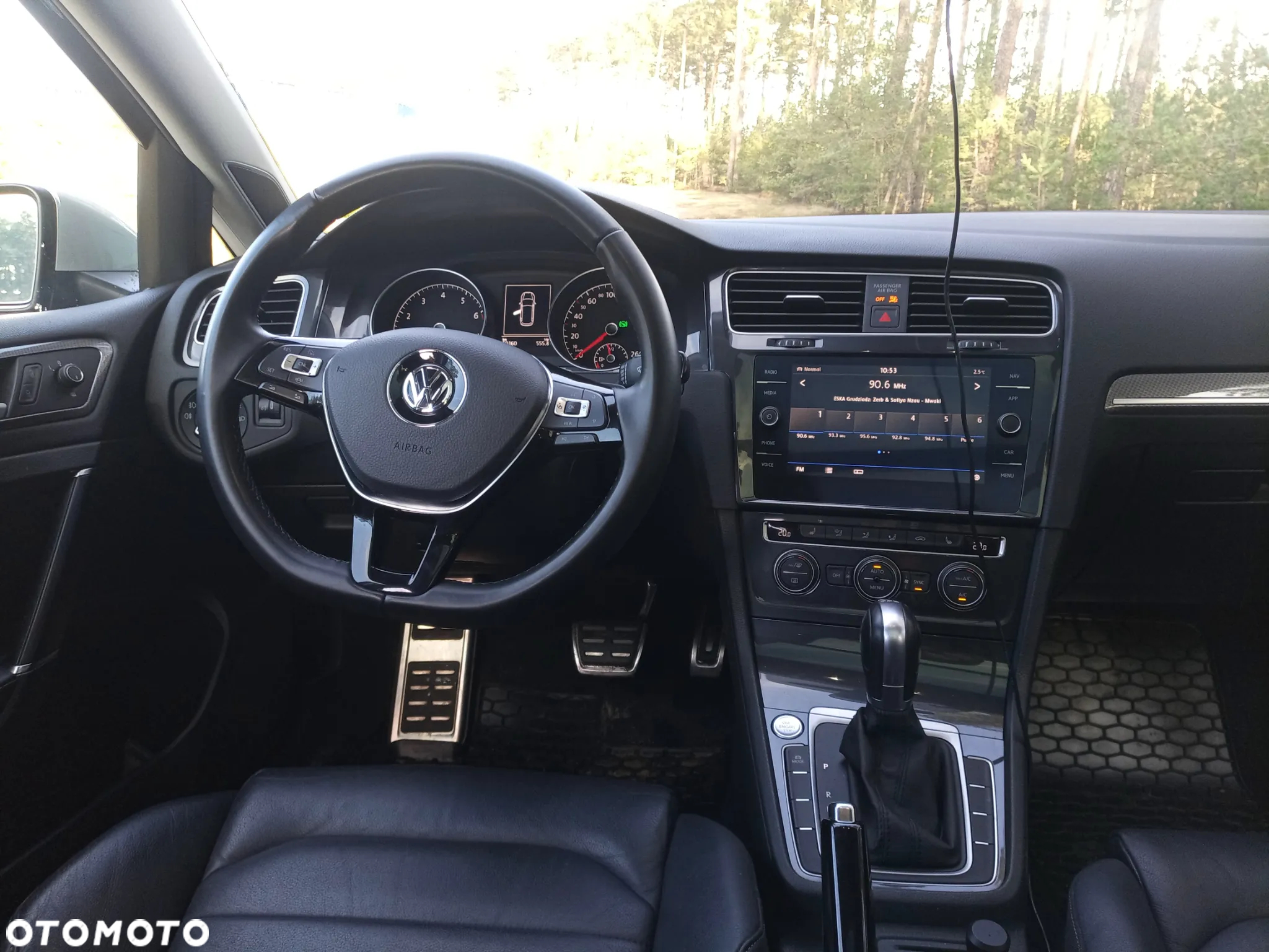 Volkswagen Golf - 8