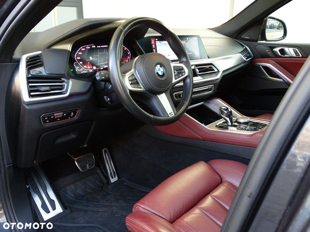 BMW X6 M50i - 21