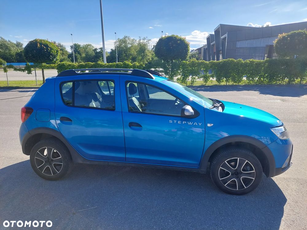 Dacia Sandero 0.9 TCe Laureate S&S - 4