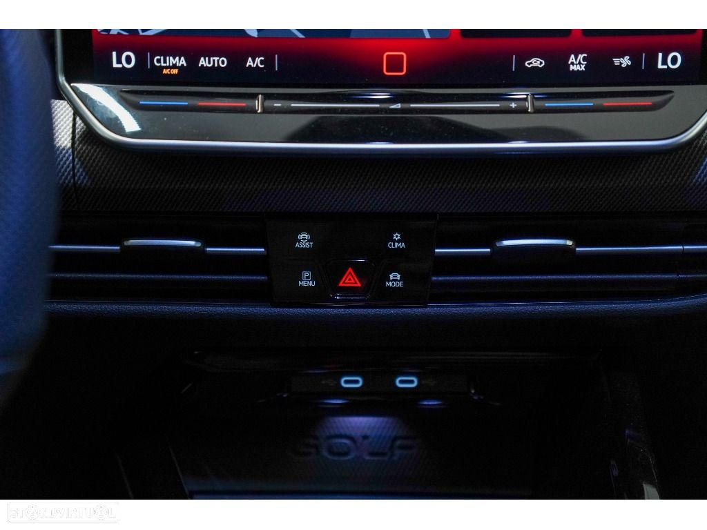 VW Golf 2.0 TSI GTI DSG - 36