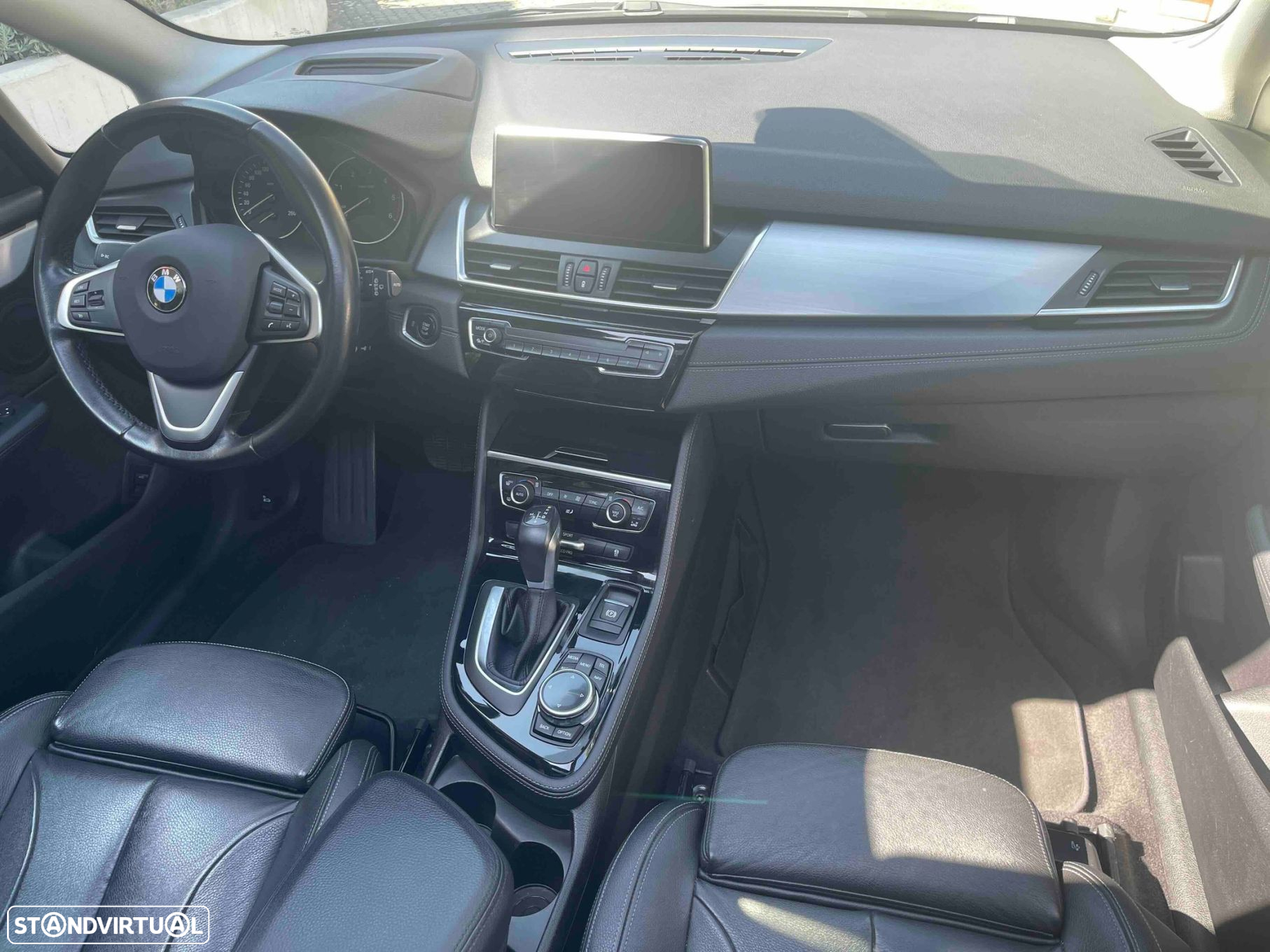 BMW 218 Active Tourer d Line Luxury Auto - 33
