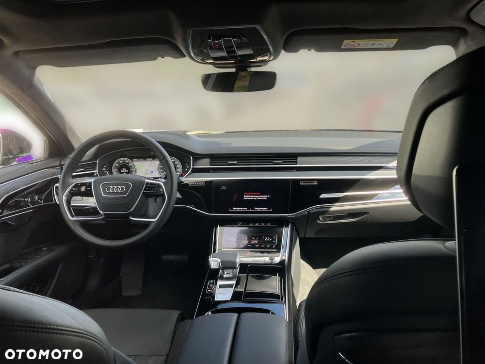 Audi A8 - 40