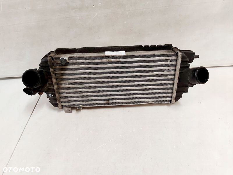 hyundai i40 1.7 crdi intercooler chłodnica powietrza 39300-84400 - 1