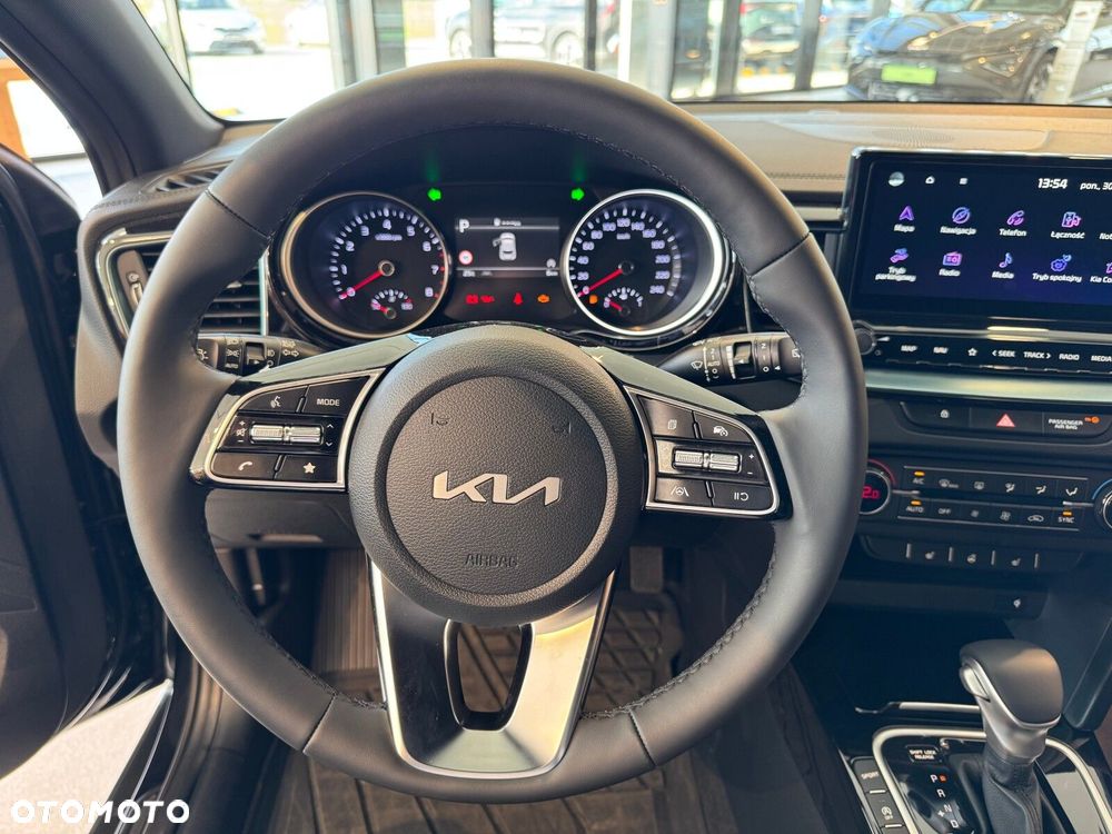 Kia XCeed - 14
