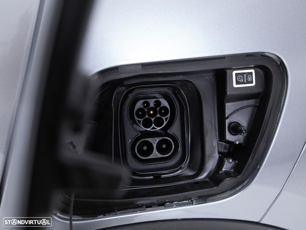 Peugeot e-2008 50 kWh Active Pack - 13