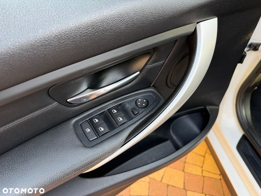 BMW Seria 3 - 19