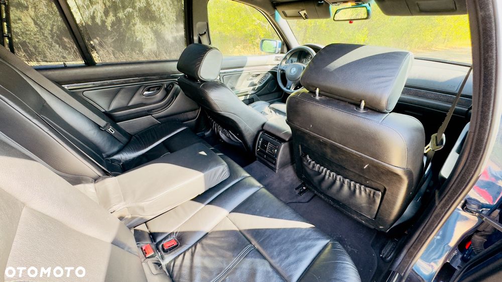 BMW Seria 5 - 32