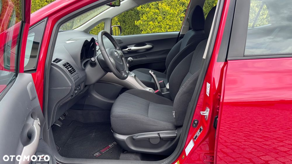 Toyota Auris 1.6 VVT-i Sol - 24