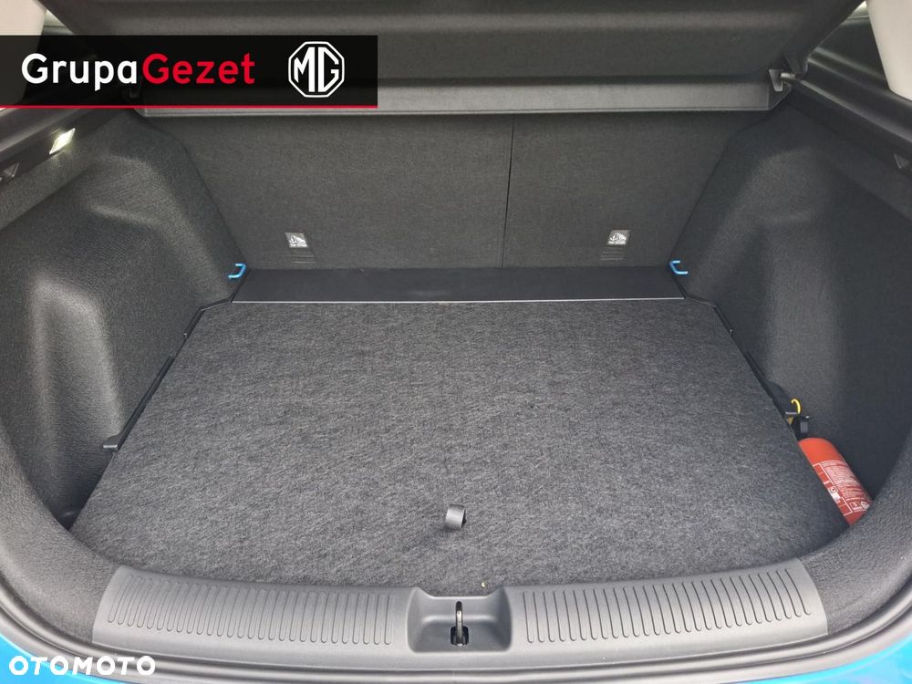 MG ZS - 23