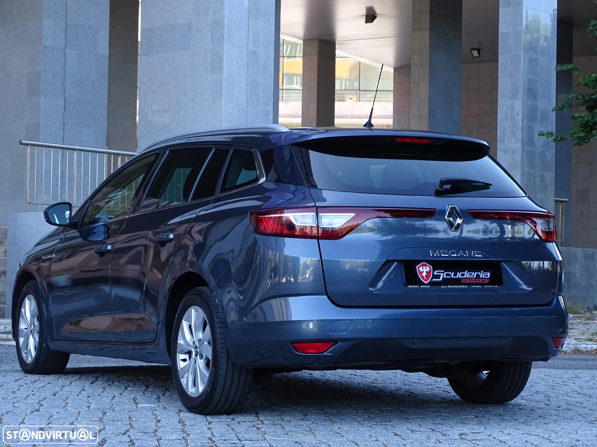 Renault Mégane Sport Tourer 1.5 Blue dCi Limited - 4