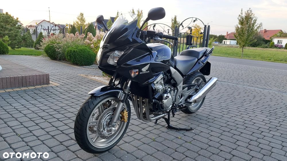 Honda CBF - 36
