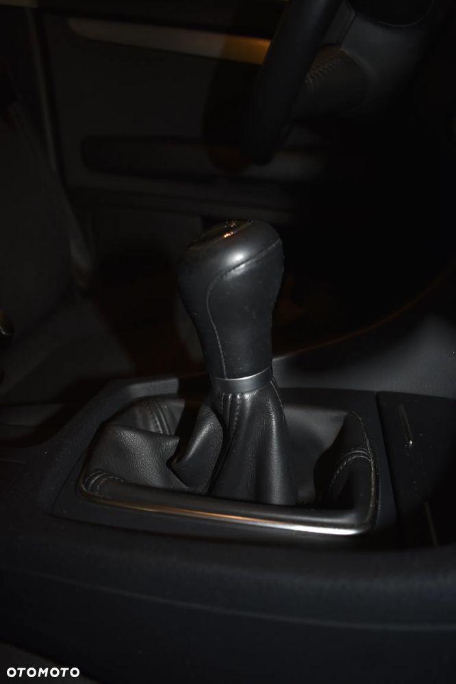 Audi A4 Limousine - 8