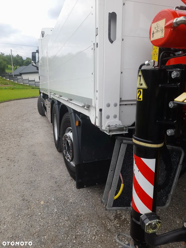 MAN TGX 26.470 6x2-4  OŚ PODWIESZANA - SKRĘTNA, HDS Dzwig Żuraw Fassi F235 + 5/6 funkcja chwytak/rotator + RADIO!!! Skrzynia 660x250cm - 26