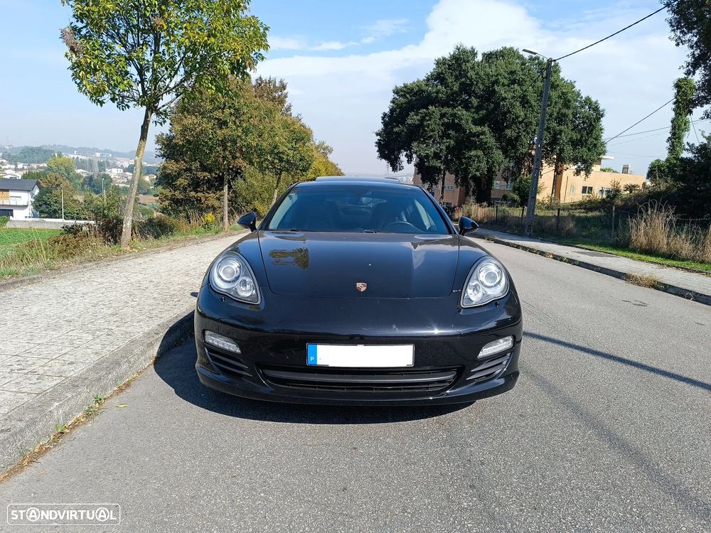 Porsche Panamera Platinum Edition - 2