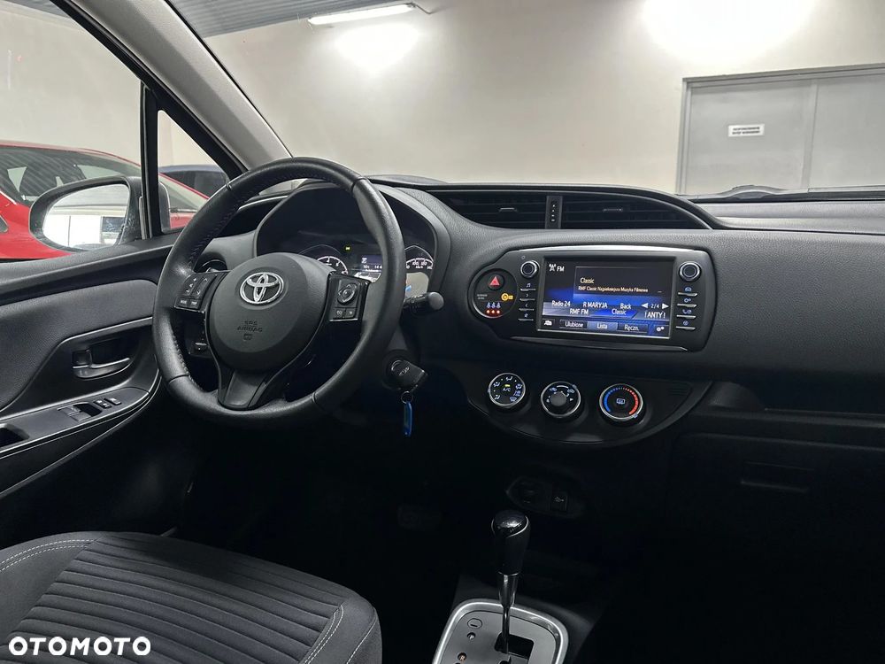 Toyota Yaris 1.5 Premium CVT - 14